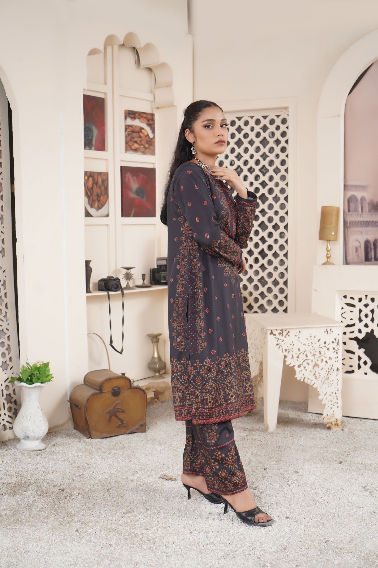 Dark Grey Elegant Black Ethnic Printed 3-Piece Suit Stone Hand Work on Printed Design-142 - sabajeez.com