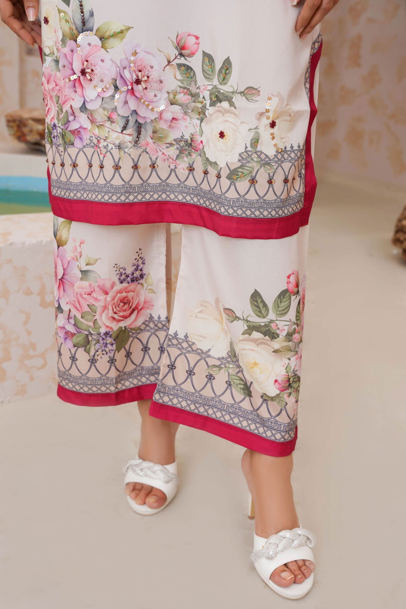 🌸  Ivory Floral Printed Three-Piece Suit  137🌸 - sabajeez.com