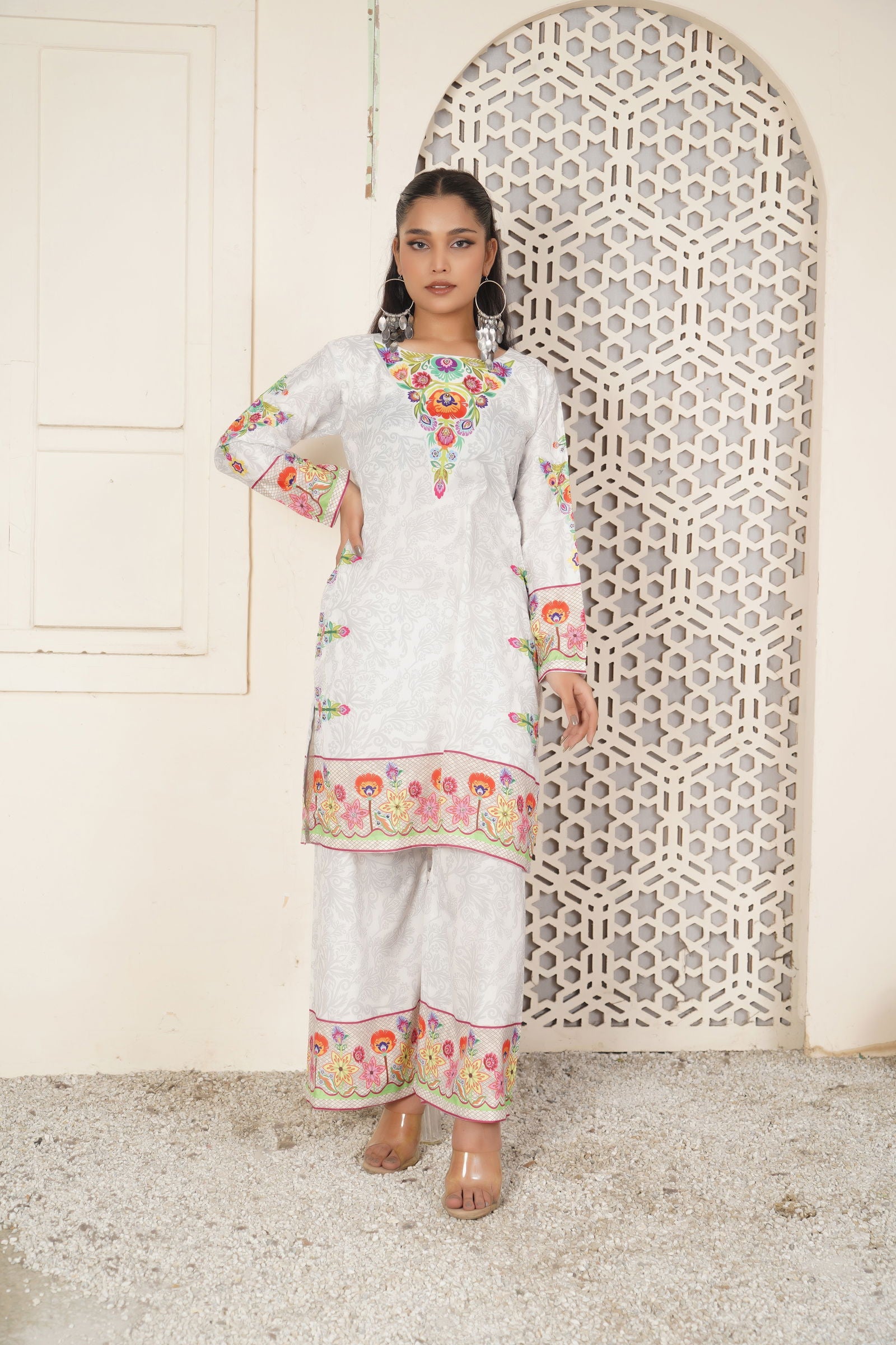 🌸 Ivory Garden Handworked 3-Piece Suit with Floral Printed Design-140 - sabajeez.com