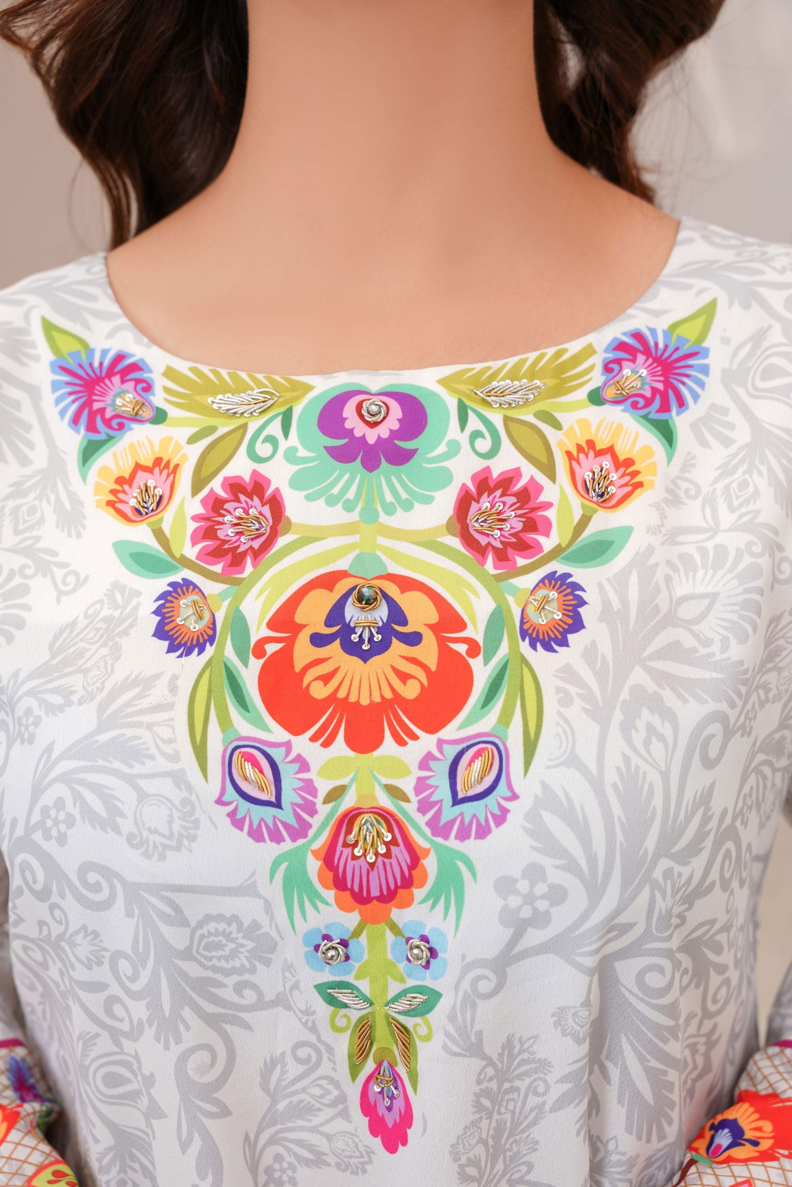 🌸 Ivory Garden Handworked 3-Piece Suit with Floral Printed Design-140 - sabajeez.com